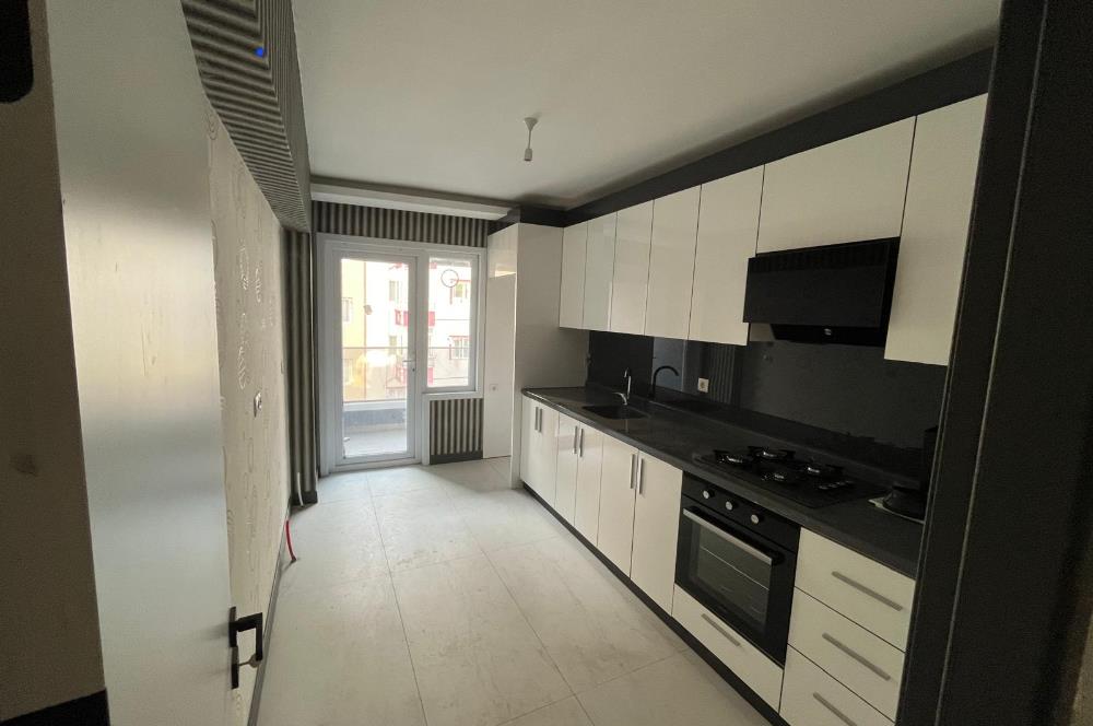 SÜVARİDE SIFIR BİNA KAT DA GENİŞ 3+1 DAİRE