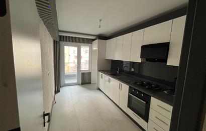 SÜVARİDE SIFIR BİNA KAT DA GENİŞ 3+1 DAİRE