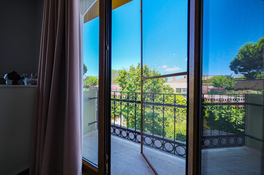 KURTKÖY PARK EVLERİ KİRALIK 5+2 VİLLA