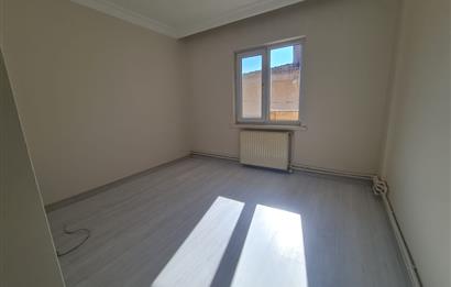 ETİMESGUT İSTASYON MAHALLESİ BAĞLICA CADDESİ ÜZERİNDE