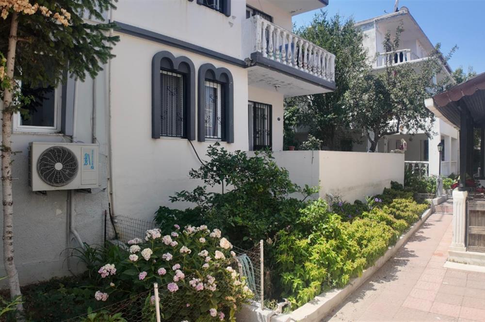 Yeni Foça Petra Koyu'nda Satılık Dublex 3+1 Villa