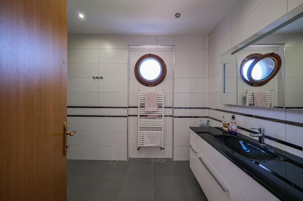 KURTKÖY PARK EVLERİ KİRALIK 5+2 VİLLA