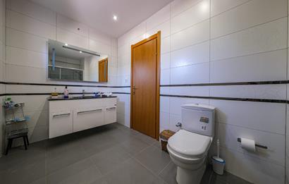 KURTKÖY PARK EVLERİ KİRALIK 5+2 VİLLA