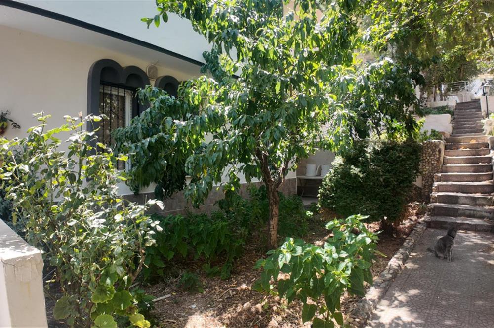 Yeni Foça Petra Koyu'nda Satılık Dublex 3+1 Villa