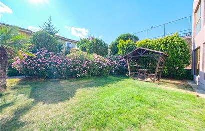 KURTKÖY PARK EVLERİ KİRALIK 5+2 VİLLA