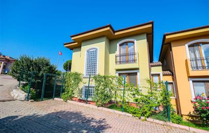 KURTKÖY PARK EVLERİ KİRALIK 5+2 VİLLA