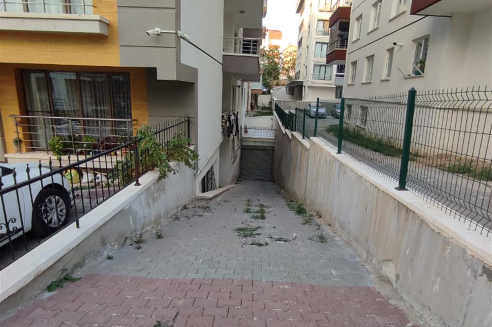 ÇANKAYA DİKMEN MALAZGİRT MAHALLESİNDE YAPILI 150m² SATILIK DAİRE