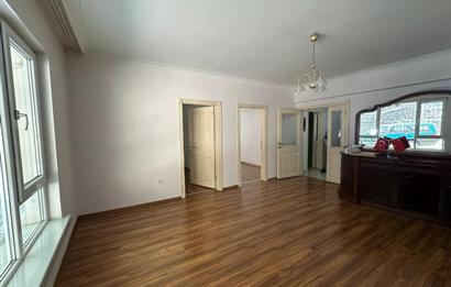 ÇANKAYA YAVUZEVLER SOKAK'TA BAKIMLI, TEMİZ 3+1 KİRALIK DAİRE