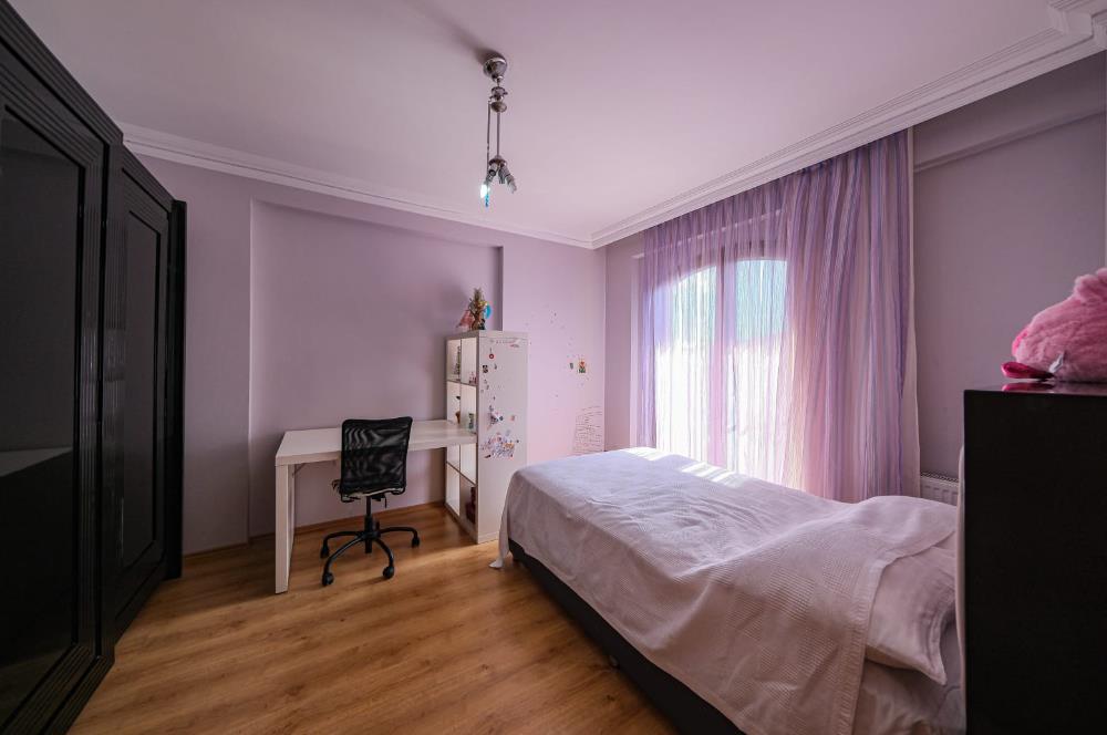 KURTKÖY PARK EVLERİ KİRALIK 5+2 VİLLA