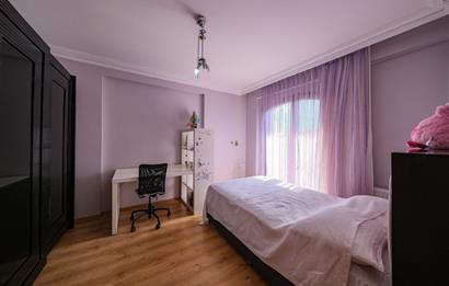 KURTKÖY PARK EVLERİ KİRALIK 5+2 VİLLA