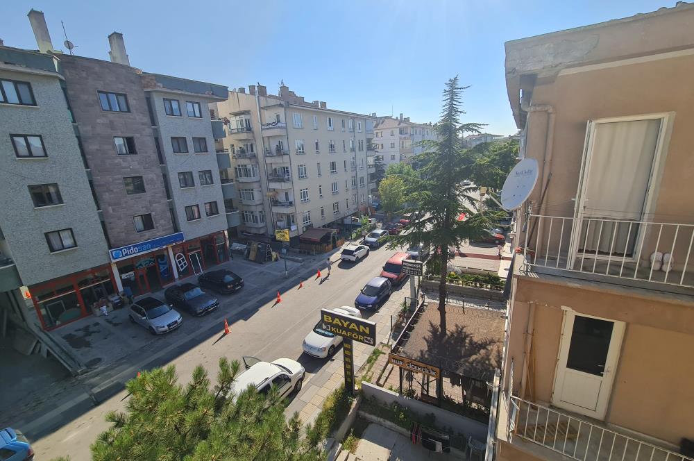 ETİMESGUT İSTASYON MAHALLESİ BAĞLICA CADDESİ ÜZERİNDE