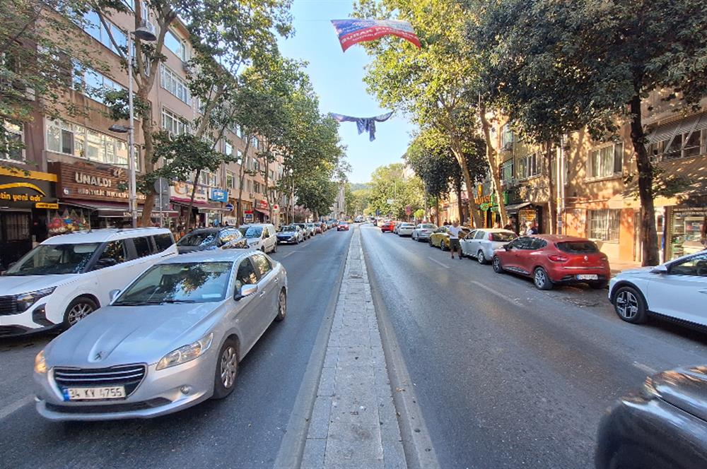 SARIYER MERKEZ ANA CADDE ÜZERİNDE KİRALIK 2+1 TİCARİ OFİS - BÜRO