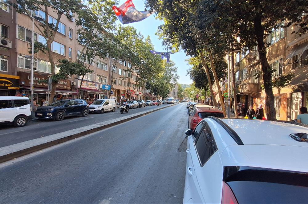 SARIYER MERKEZ ANA CADDE ÜZERİNDE KİRALIK 2+1 TİCARİ OFİS - BÜRO