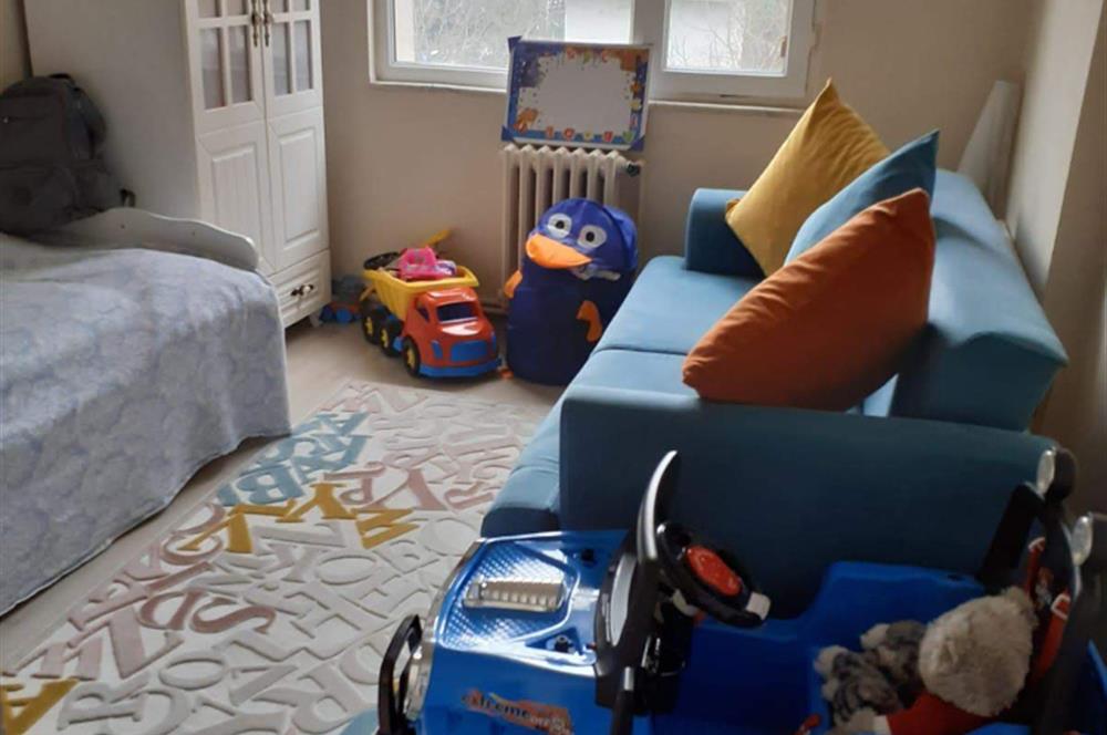 Beykent Hasbahçe sitesinde Satılık 3+1 Ara kat daire..