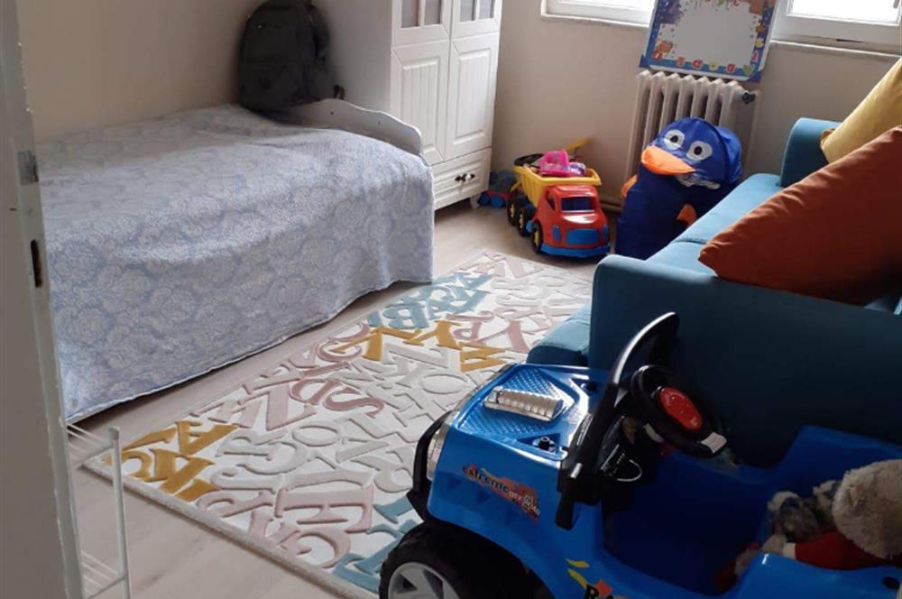 Beykent Hasbahçe sitesinde Satılık 3+1 Ara kat daire..