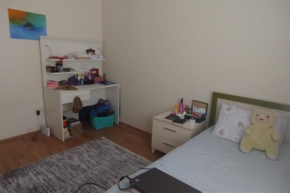 GÜZELYALI MARMARAY DİBİ SATILIK GENİŞ 3+1 DAİRE