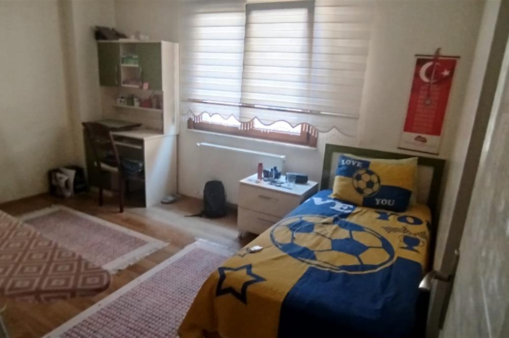 GÜZELYALI MARMARAY DİBİ SATILIK GENİŞ 3+1 DAİRE