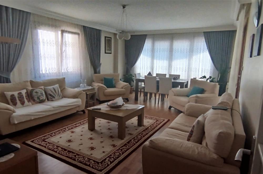 GÜZELYALI MARMARAY DİBİ SATILIK GENİŞ 3+1 DAİRE