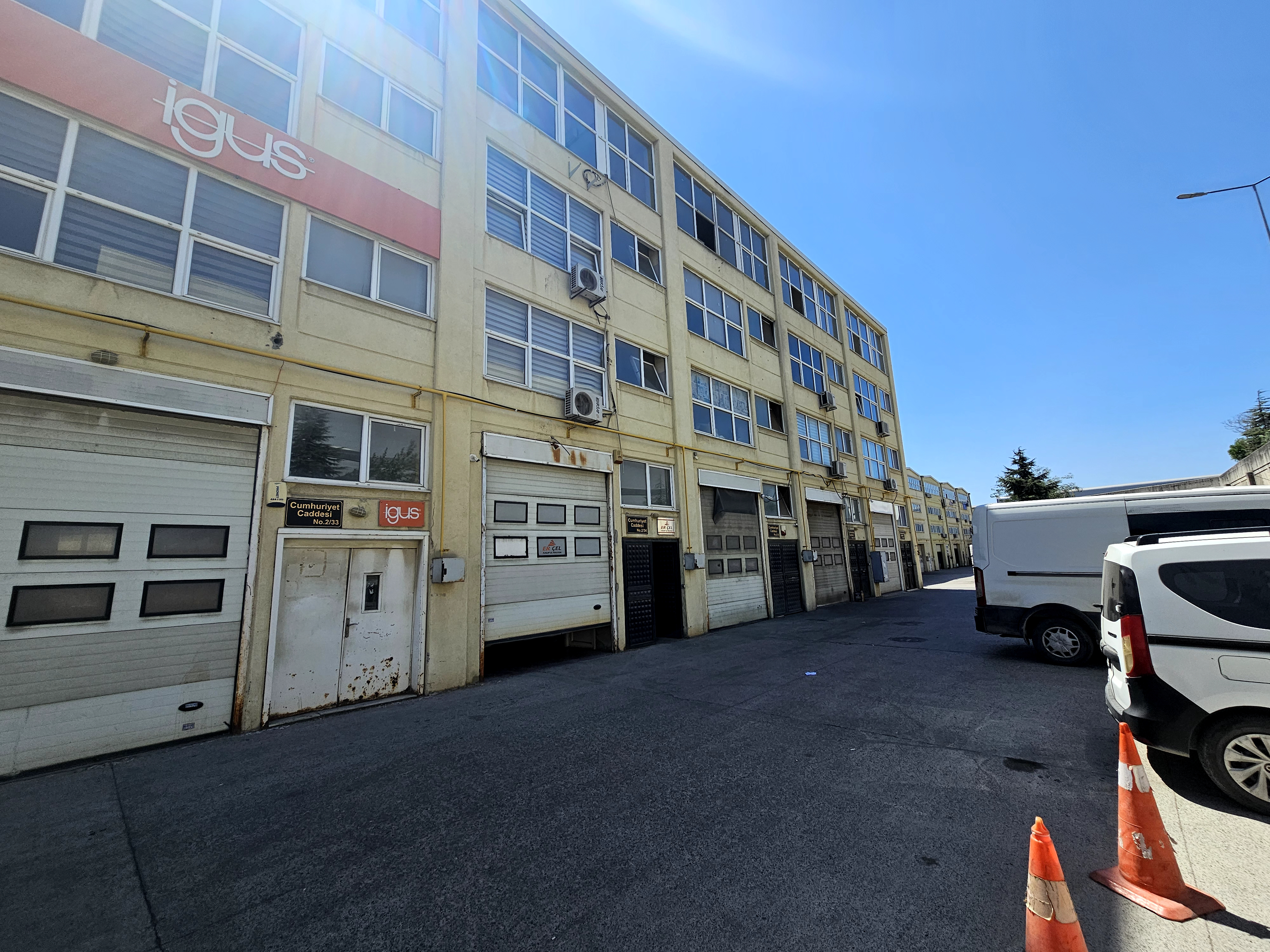 GEBZE GÜZELLER ORGANİZE SAN. SİTESİ (GALVANO) İÇERİSİNDE KİRALIK