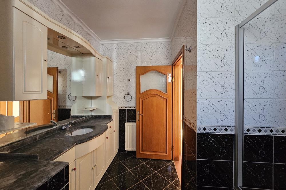 TUZLA POSTANE MAHALLESİ OĞUZHAN SİTESİNDE 6+2 MÜSTAKİL VİLLA