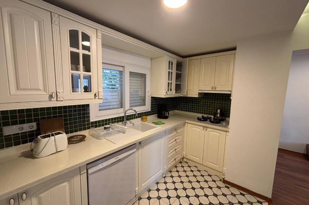 Eskiçeşme Denize Yürüme Mesafesinde Müstakil Triplex Villa