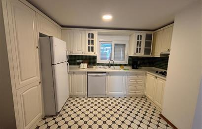 Eskiçeşme Denize Yürüme Mesafesinde Müstakil Triplex Villa