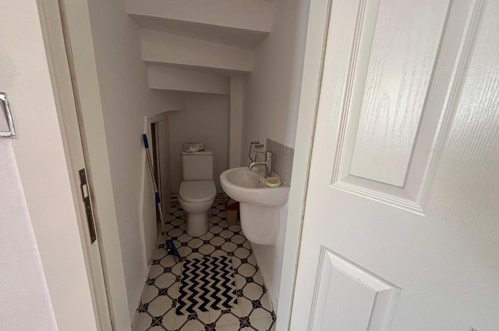Eskiçeşme Denize Yürüme Mesafesinde Müstakil Triplex Villa