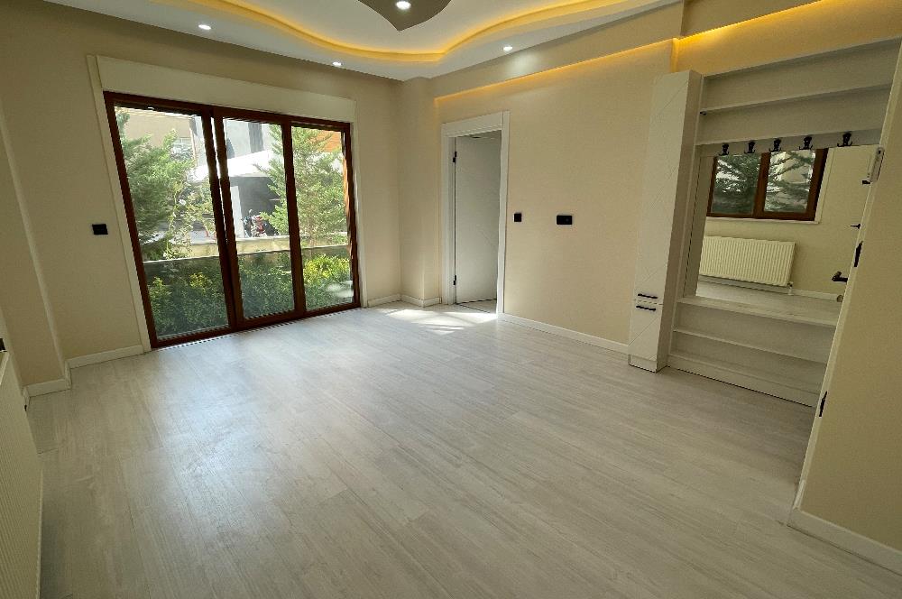 FEYZULLAH CADDESİ MERT SOKAK’TA 1+1 50m2 NET BAKIMLI TERS DUBLEKS