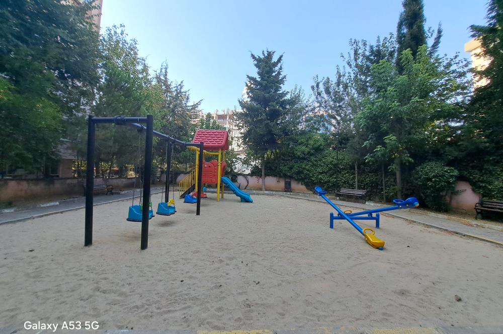 Kartal Cevizlide Arakat , Balkonlu, Geniş 3+1 Kiralık Daire