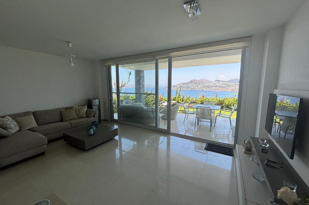Bodrum Gümüşlük Koyunbaba Deniz Manzaralı Bahçe Katı Daire