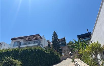 Bodrum Gümüşlük Koyunbaba Deniz Manzaralı Bahçe Katı Daire