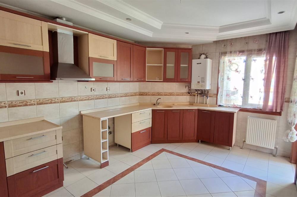 CENTURY 21 BAL GAYRİMENKUL'DEN  YAYLA MAHALLESİNDE HASTANELER AVM … HER TÜRLÜ İHTİYACA CEVAP VEREBİLECEK KİRALIK 3+1 DAİRE