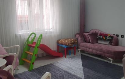 CENTURY 21 PLUS GAYRİMENKULDEN YEŞİLYURT MH 3+1 TEMİZ DAİRE