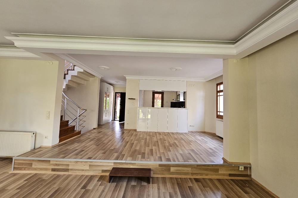 TUZLA POSTANE MAHALLESİ OĞUZHAN SİTESİNDE 6+2 MÜSTAKİL VİLLA