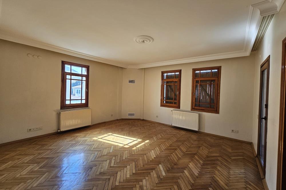 TUZLA POSTANE MAHALLESİ OĞUZHAN SİTESİNDE 6+2 MÜSTAKİL VİLLA