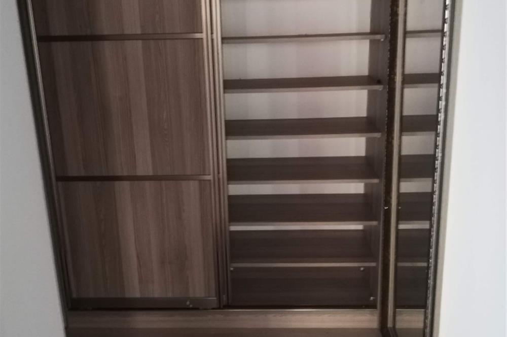 Kartal Cevizlide Arakat , Balkonlu, Geniş 3+1 Kiralık Daire