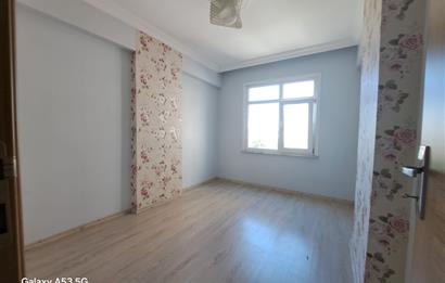 Kartal Cevizlide Arakat , Balkonlu, Geniş 3+1 Kiralık Daire