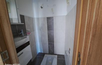 Kartal Cevizlide Arakat , Balkonlu, Geniş 3+1 Kiralık Daire