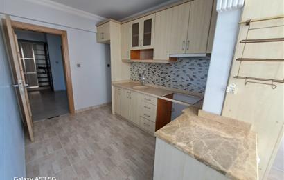 Kartal Cevizlide Arakat , Balkonlu, Geniş 3+1 Kiralık Daire