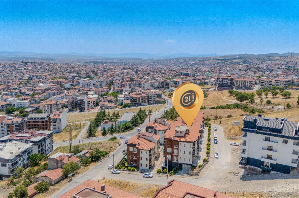 C21 LOCA'DAN HAVUZLU SİTEDE SATILIK DAİRE
