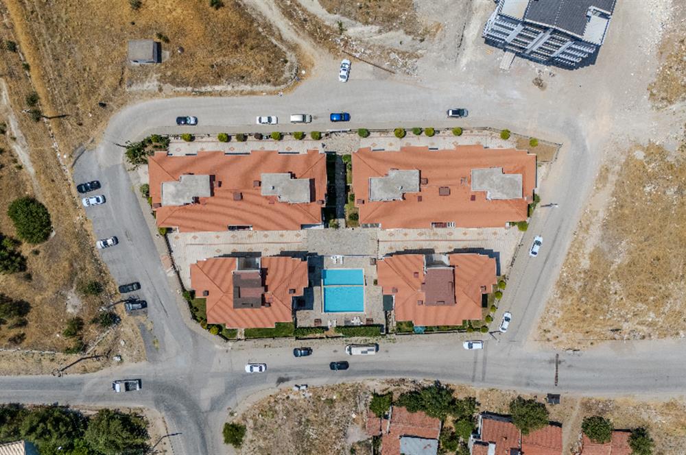 C21 LOCA'DAN HAVUZLU SİTEDE SATILIK DAİRE