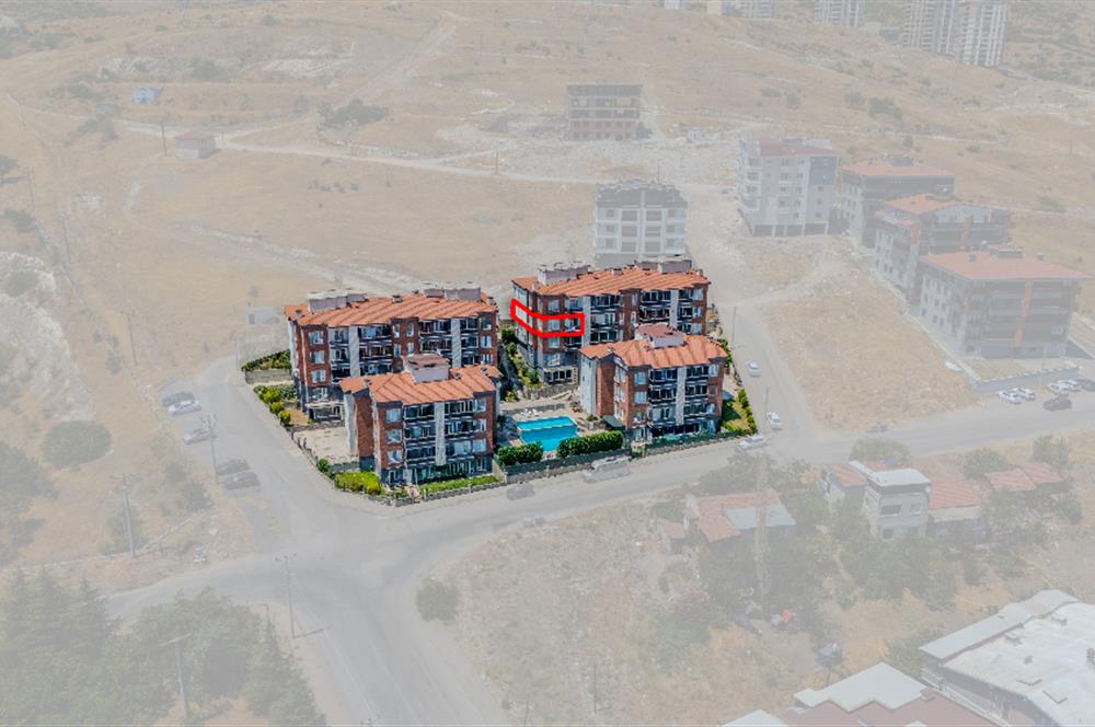 C21 LOCA'DAN HAVUZLU SİTEDE SATILIK DAİRE
