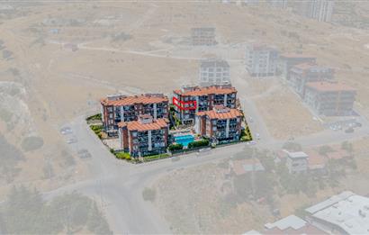 C21 LOCA'DAN HAVUZLU SİTEDE SATILIK DAİRE