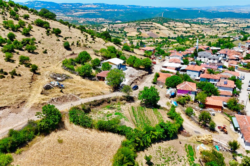 BAYAT MH. İKİ KAT İMARLI İZMİR YOLUNA 1,5 KM 739 M2 SATILIK ARSA