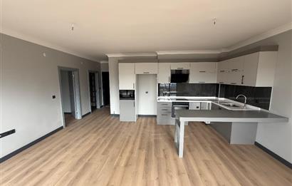 BÖLGE UZMANINDAN İNCEK'İN EN BÜYÜK METREKARELİ 1+1 SATILIK DAİRE
