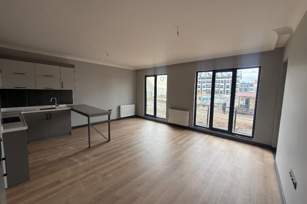BÖLGE UZMANINDAN İNCEK'İN EN BÜYÜK METREKARELİ 1+1 SATILIK DAİRE