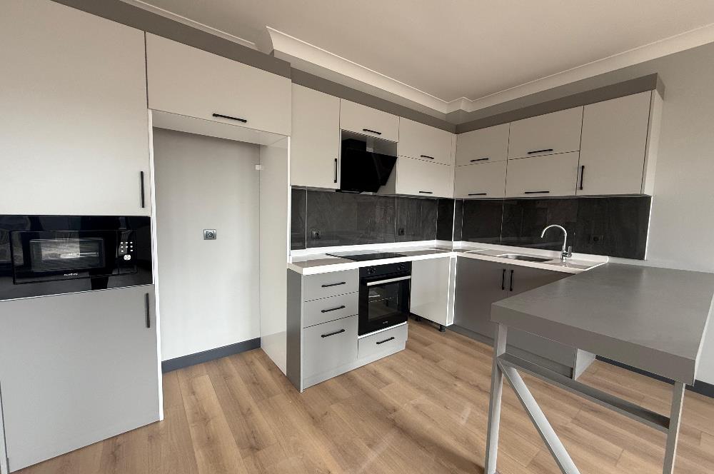 BÖLGE UZMANINDAN İNCEK'İN EN BÜYÜK METREKARELİ 1+1 SATILIK DAİRE