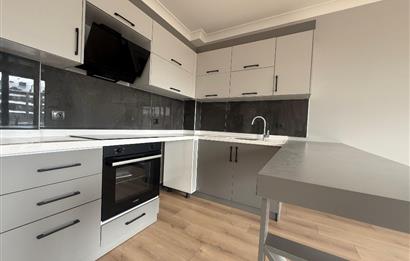 BÖLGE UZMANINDAN İNCEK'İN EN BÜYÜK METREKARELİ 1+1 SATILIK DAİRE