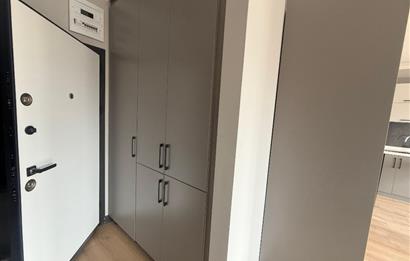 BÖLGE UZMANINDAN İNCEK'İN EN BÜYÜK METREKARELİ 1+1 SATILIK DAİRE
