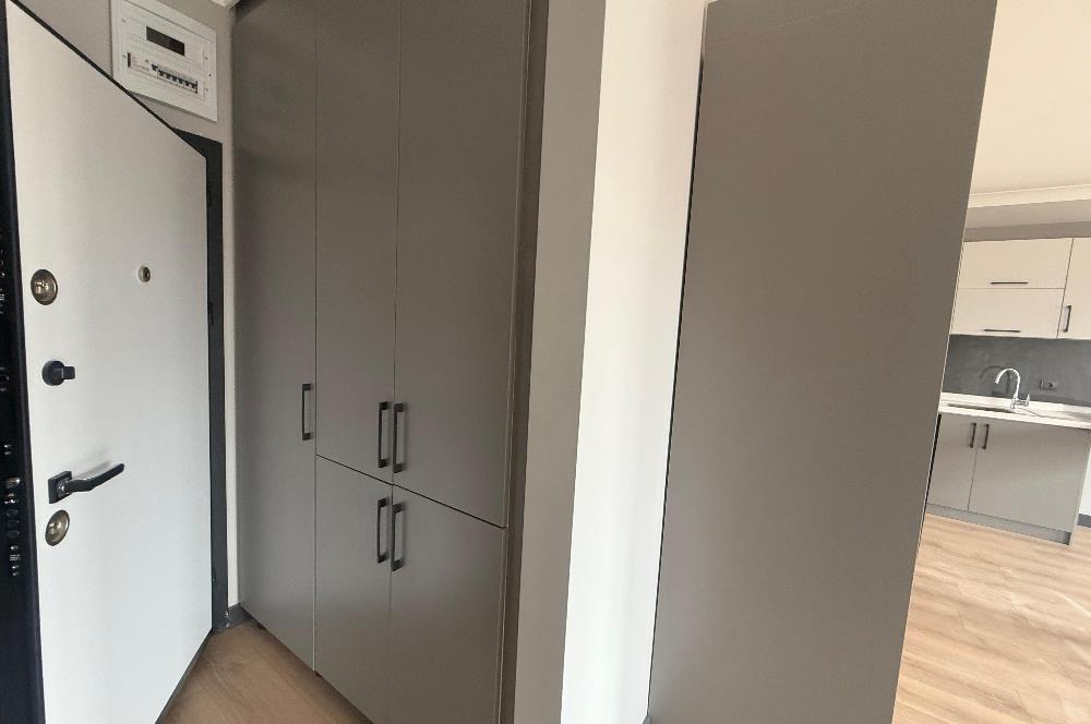 BÖLGE UZMANINDAN İNCEK'İN EN BÜYÜK METREKARELİ 1+1 SATILIK DAİRE